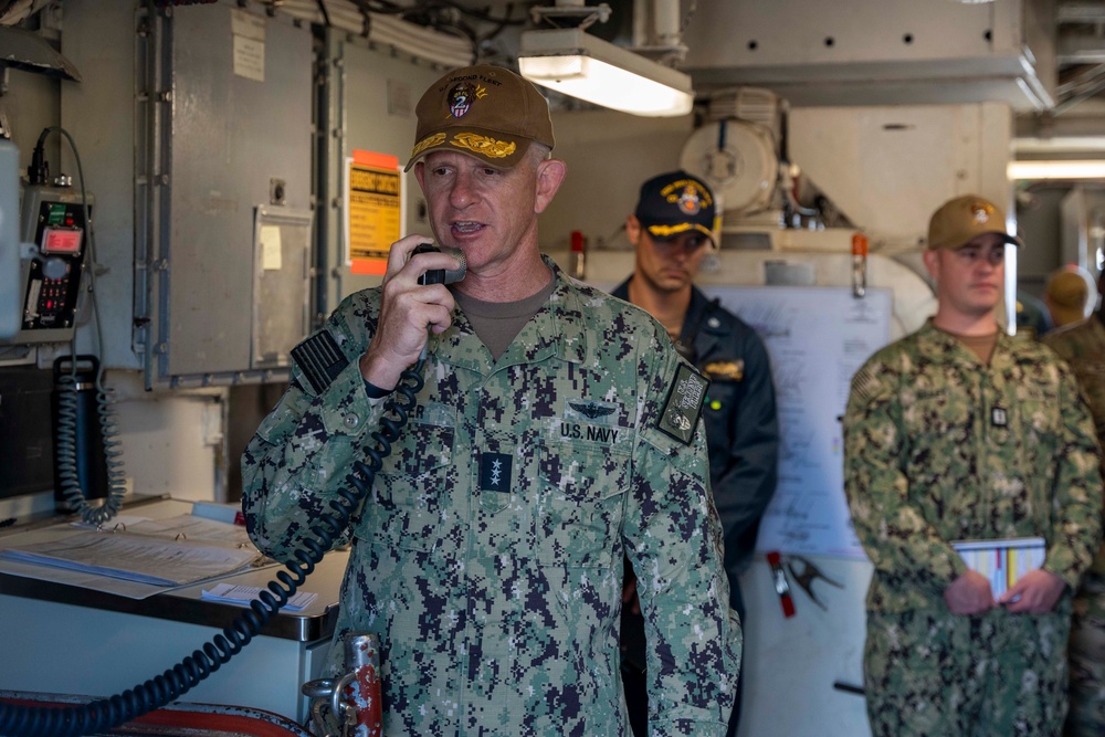 Commander, U.S. Second Fleet visits USS Philippine Sea