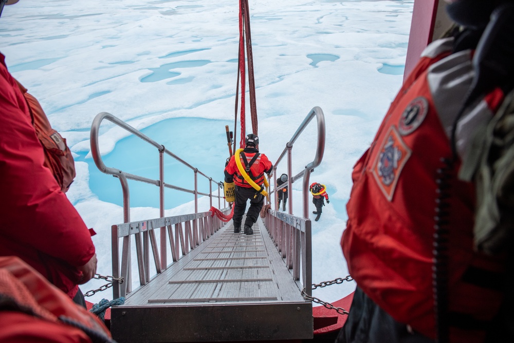 Coast Guard Cutter Healy conducts science missions in Beaufort Sea