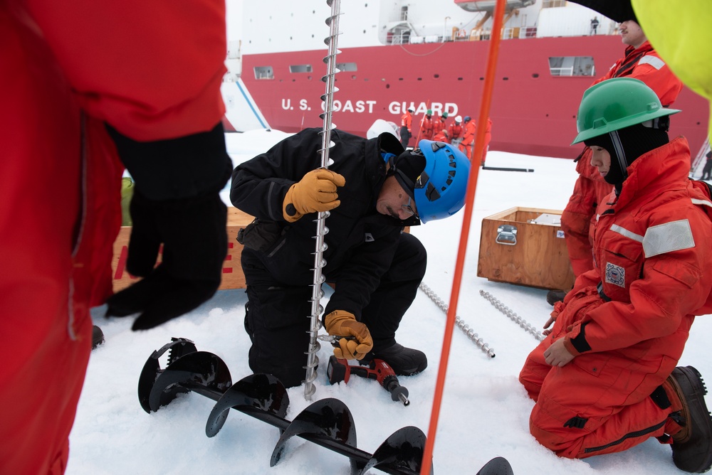 Coast Guard Cutter Healy conducts science missions in Beaufort Sea