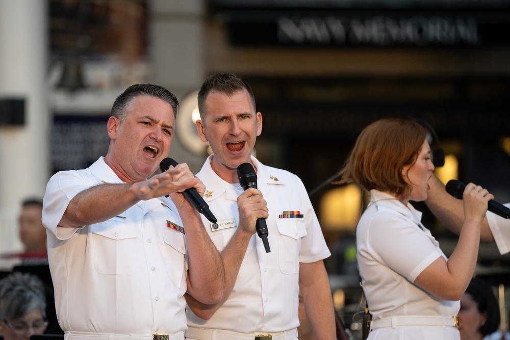 Navy Band performs at the Navy Memorial