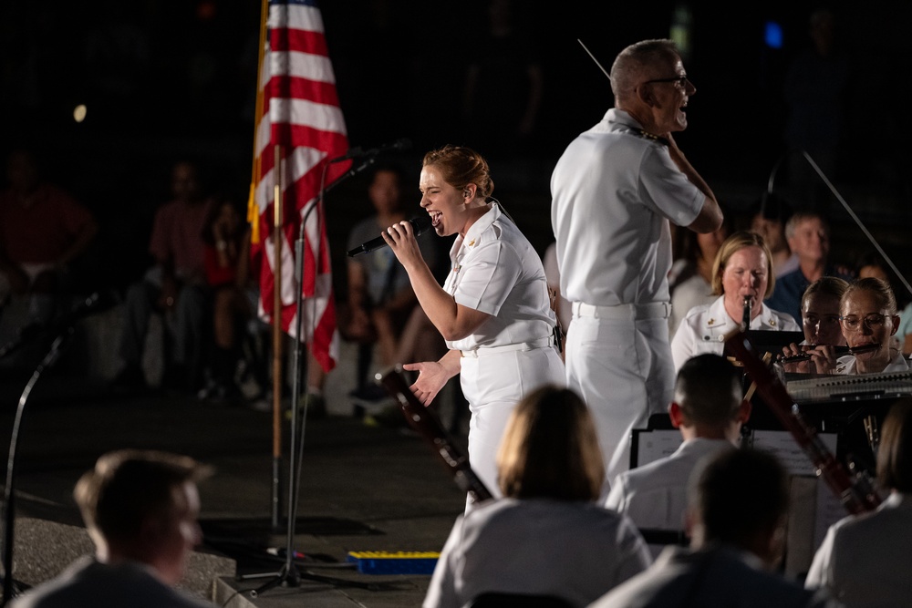 Navy Band performs at the Navy Memorial