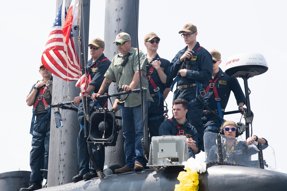 USS Newport News (SSN 750) Homecoming