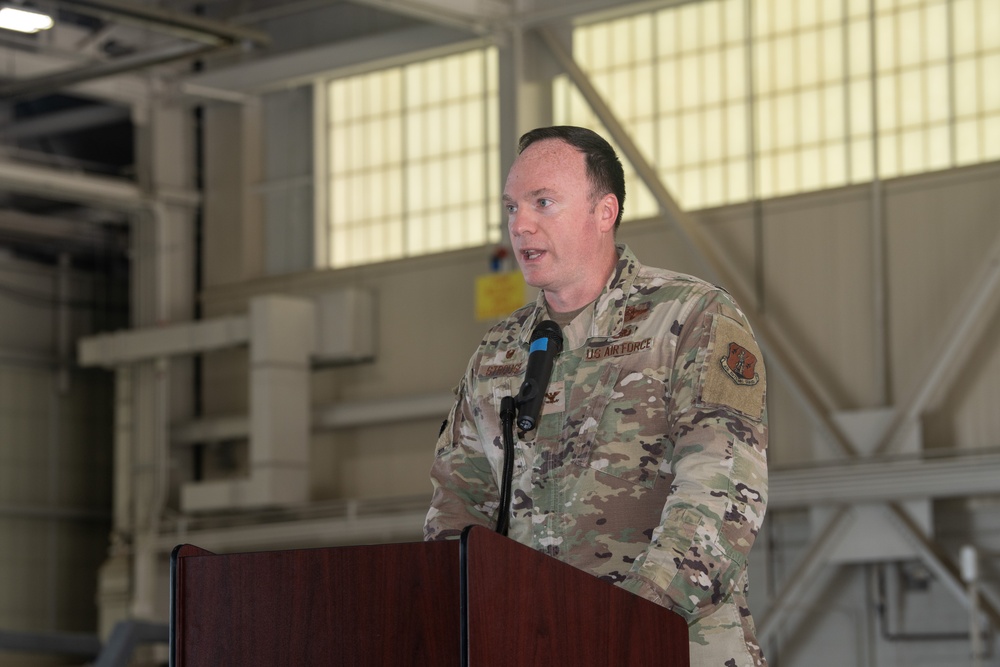 192nd MXG welcomes new commander