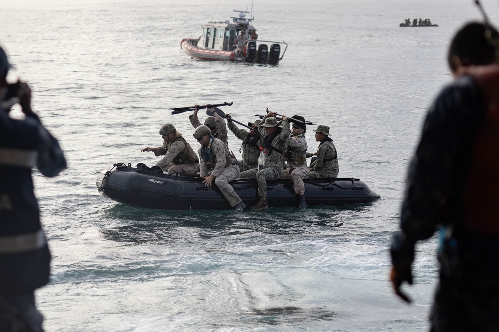 U.S. Marines, Mexican forces rehearse zodiac boat inserts during exercise Phoenix/Aztec Alligator 2023