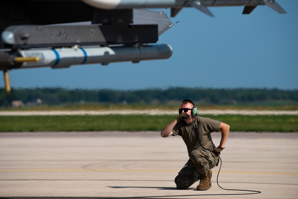 180FW Continues Training During Northern Lightning 23