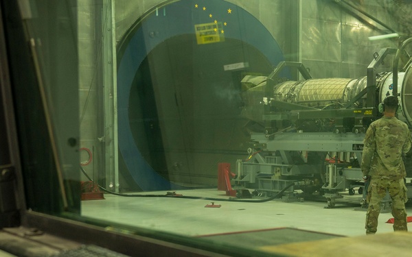 3rd MXS propulsion Airmen service F-22 Raptor engine