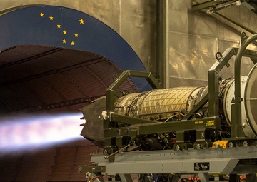 3rd MXS propulsion Airmen service F-22 Raptor engine