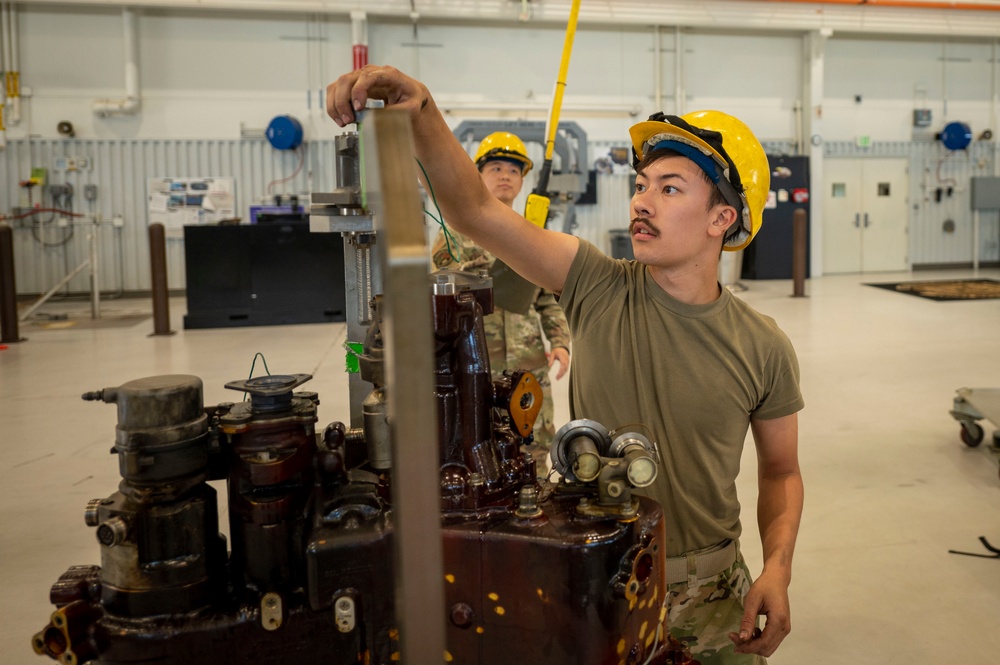 3rd MXS propulsion Airmen service F-22 Raptor engine