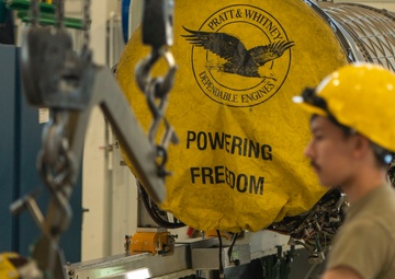 3rd MXS propulsion Airmen service F-22 Raptor engine