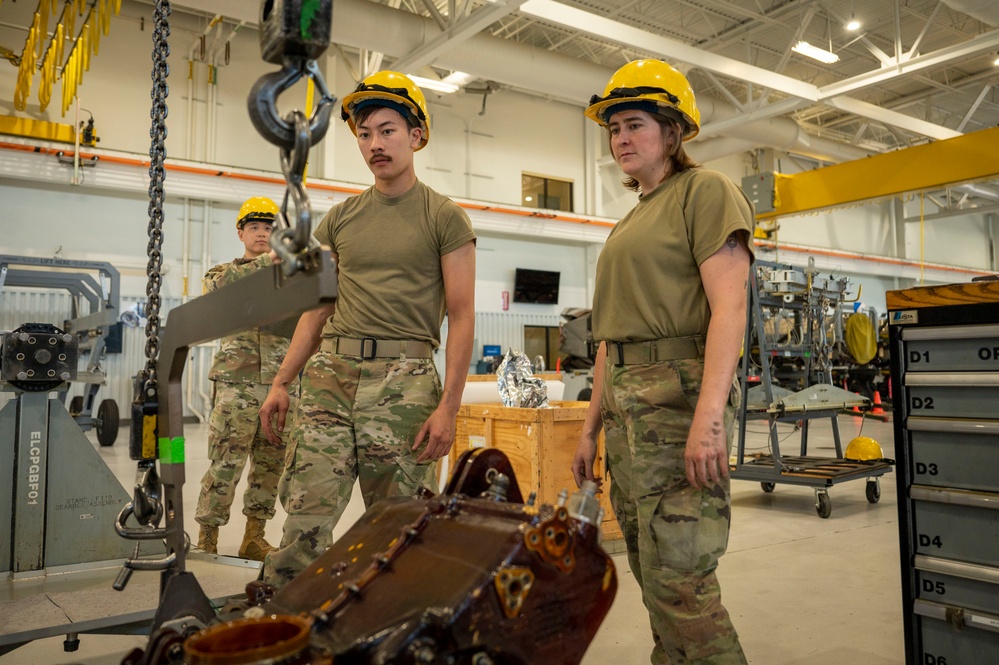 3rd MXS propulsion Airmen service F-22 Raptor engine