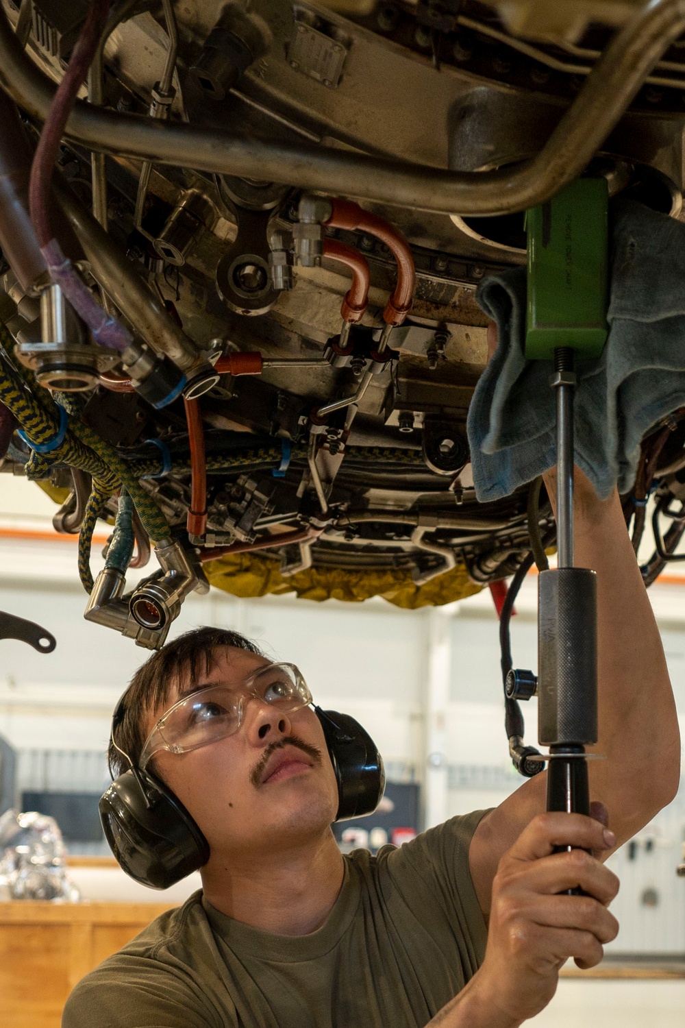 3rd MXS propulsion Airmen service F-22 Raptor engine