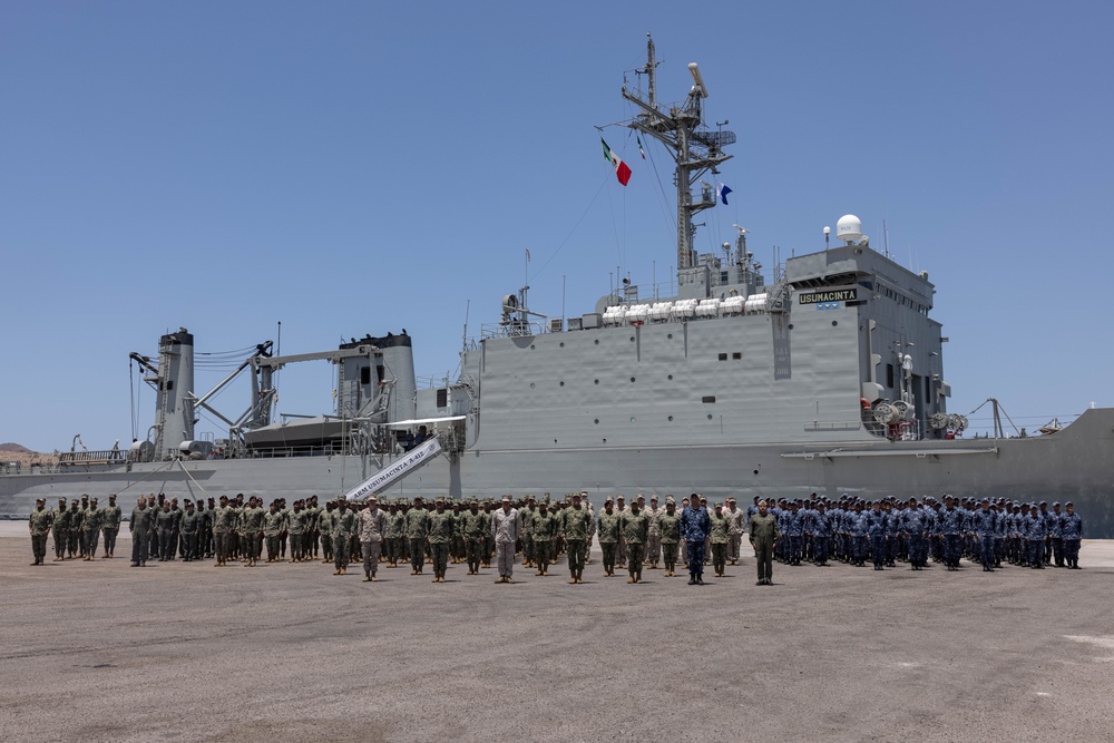 U.S. Marines, Mexican forces group photo during exercise Phoenix/Aztec Alligator 2023