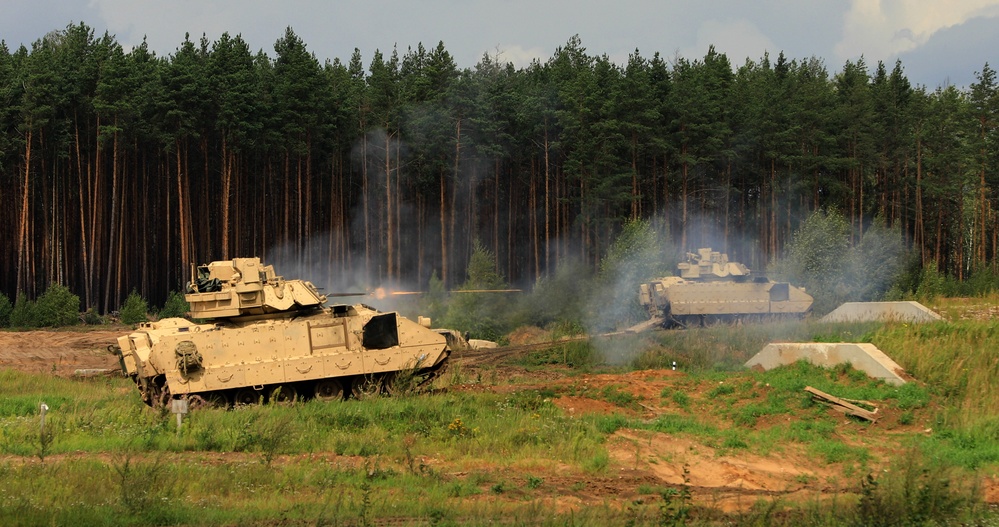 1-8 Cavalry Regiment Bradley crews conduct weapons qualification in Pabrade, Lithuania