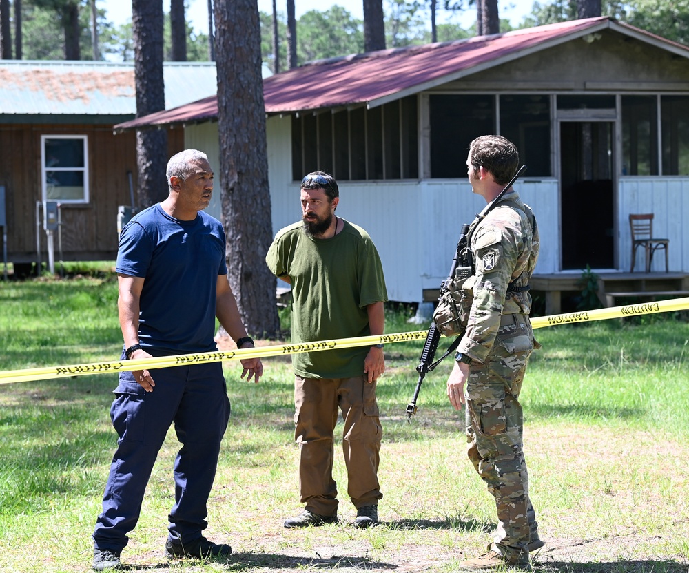 Civil Affairs Students Tested During Operation Sluss-Tiller Exercise