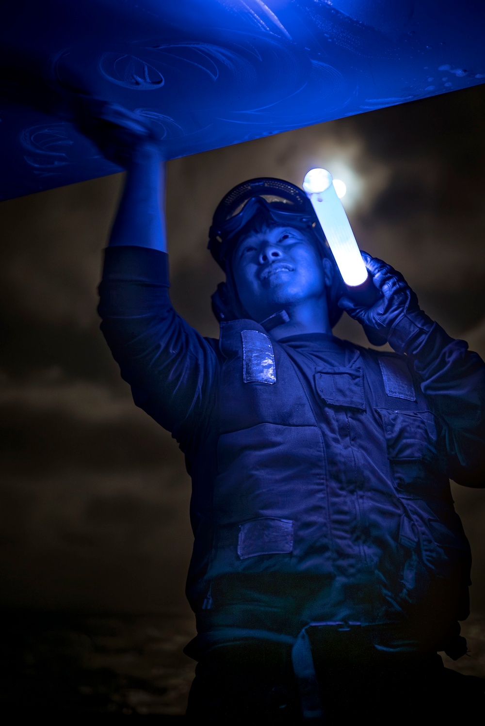 USS Carl Vinson (CVN 70) Sailor Conducts Routine Maintenance