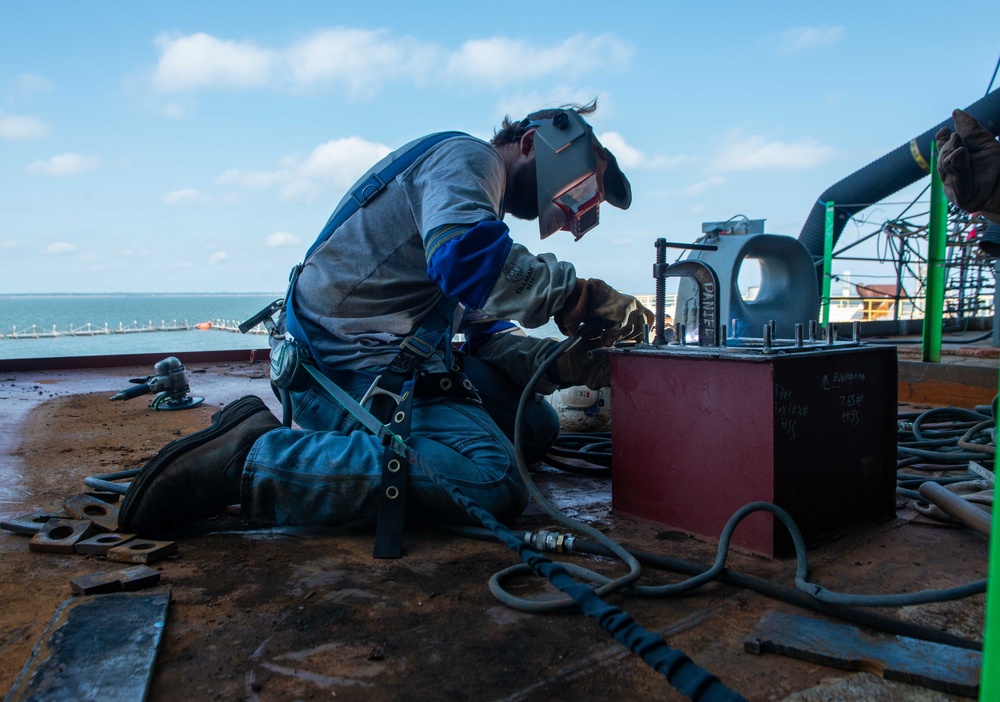 Daily Operations Onboard USS John C. Stennis (CVN 74)
