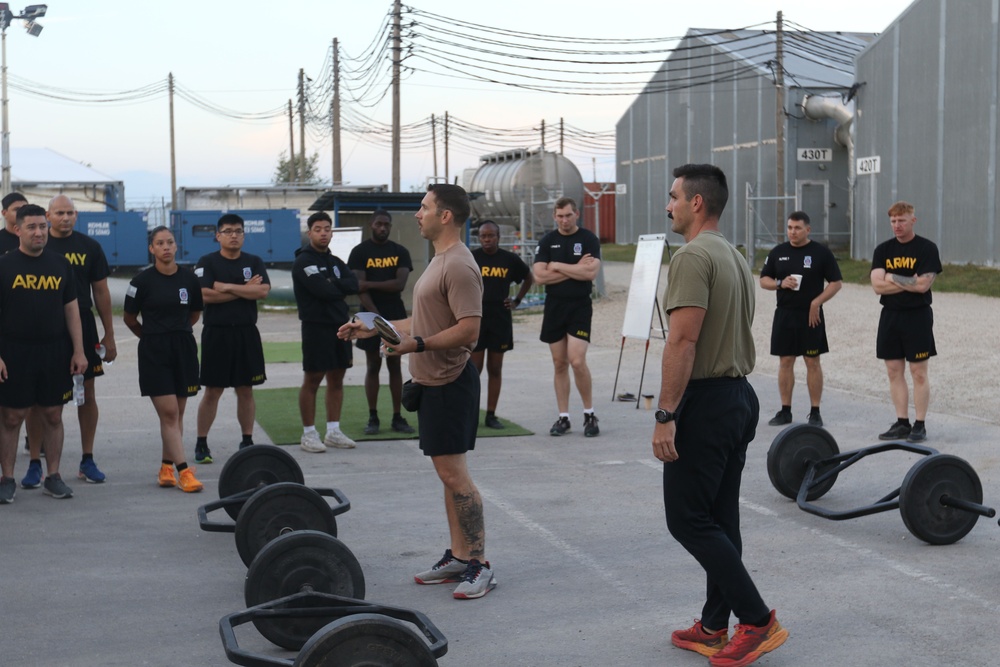 10th Mountain Division HHBN Soldiers compete for the gauntlet