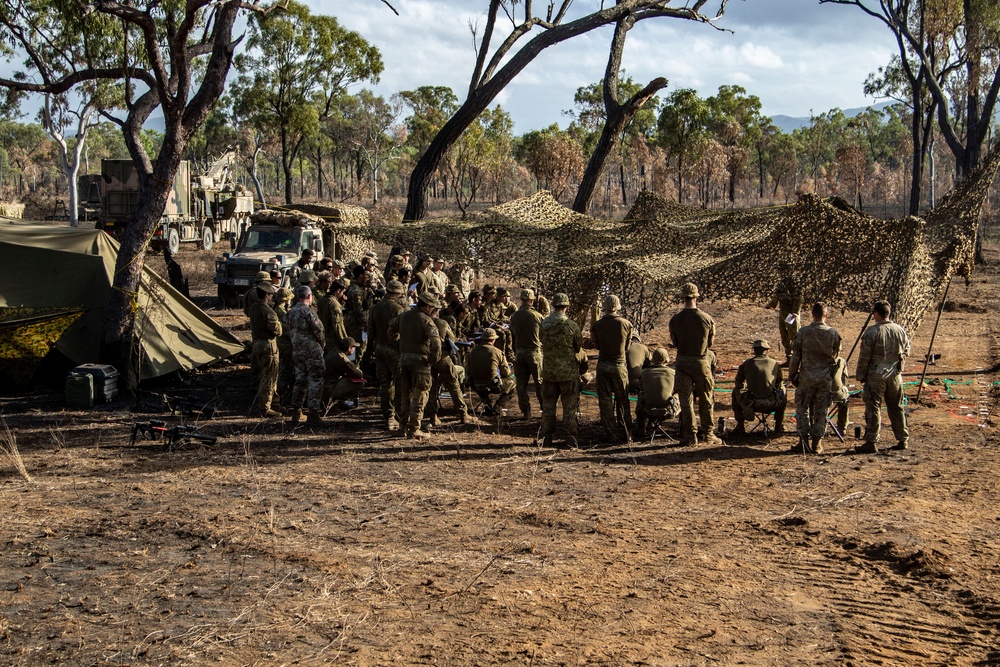 Australian Army's 2nd Cavalry Regiment conducts orders brief