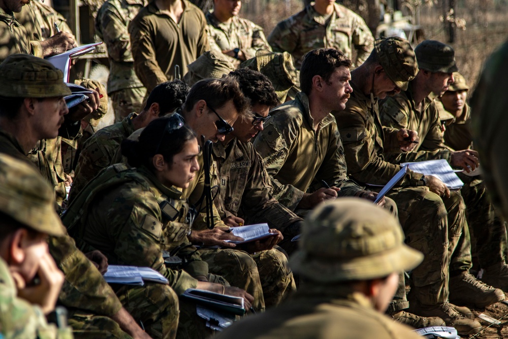 Australian Army's 2nd Cavalry Regiment conducts orders brief