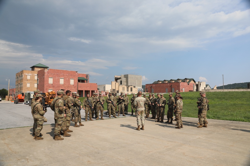 Officer candidates receive safety brief before extraction