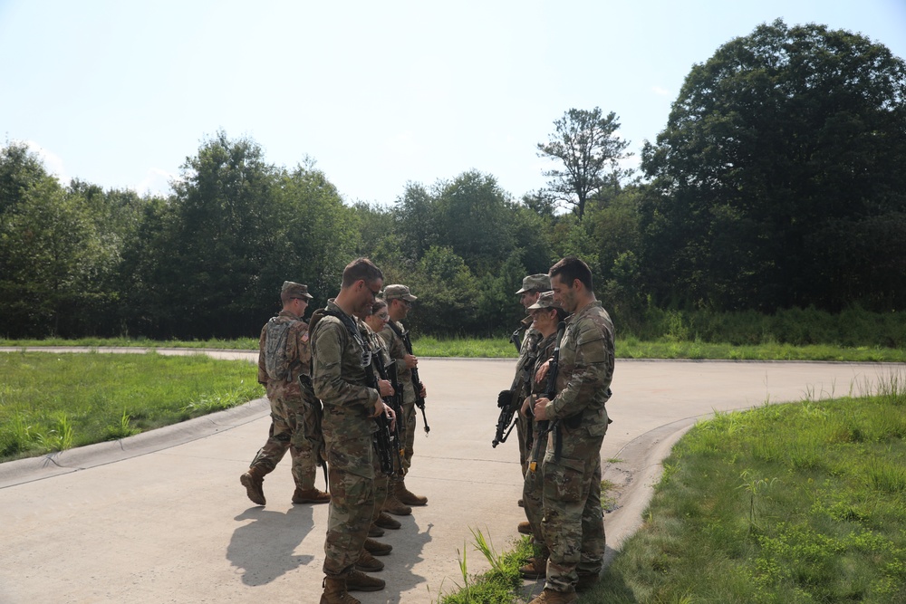 Officer candidates receive safety brief before extraction