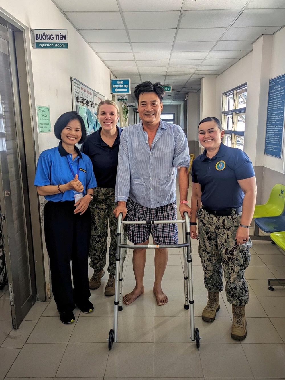 Pacific Partnership 2023: US, Vietnamese Physical Therapy Team Take Steps