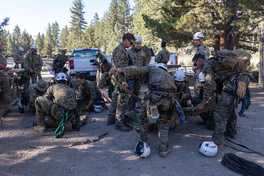 Mountain Medicine 1-23 conduct raise and lowering practice