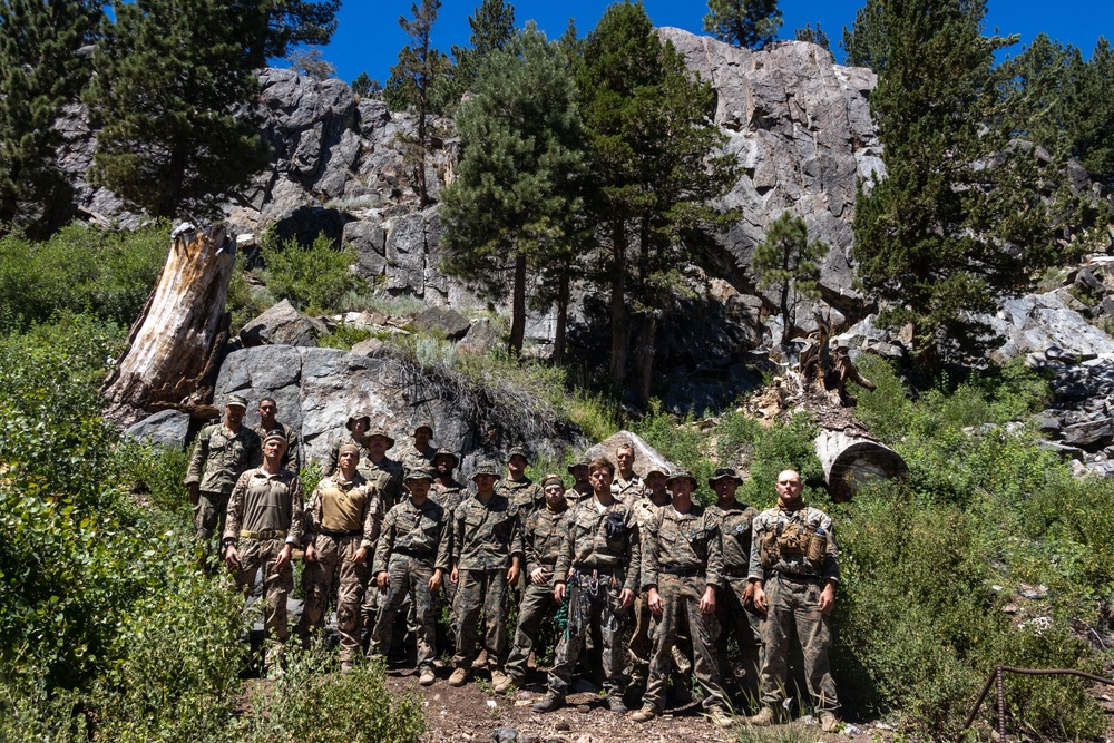 Mountain Medicine 1-23 conduct raise and lowering practice