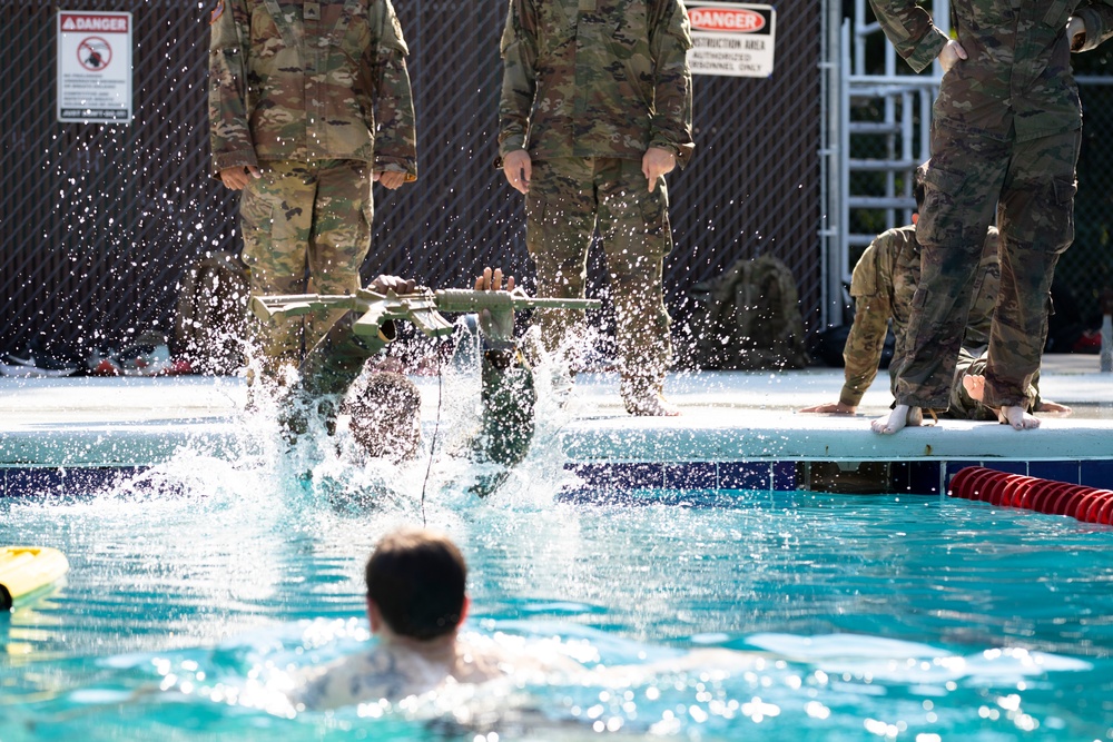 8th PSYOP Group Combat Water Survival Training