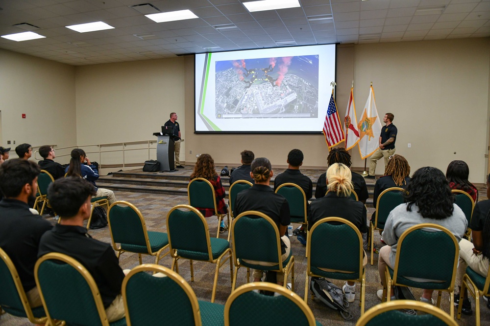 USSOCOM Para-Commandos speak to students during Hillsborough County Sheriff’s Office Rising Stars Leadership Academy