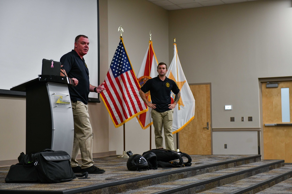 USSOCOM Para-Commandos speak to students during Hillsborough County Sheriff’s Office Rising Stars Leadership Academy