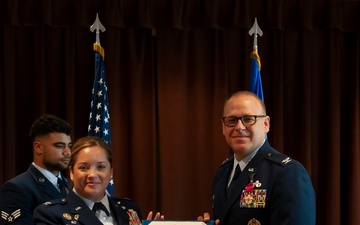 Geospatial and Signatures Intelligence Group welcomes new commander in change of command ceremony