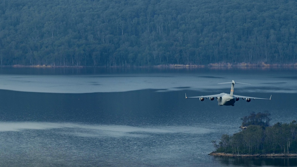 USAF and RAAF Aircrew showcase interoperability during MG23