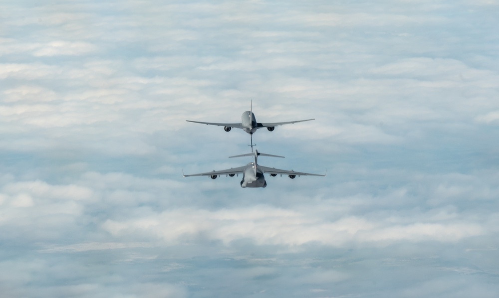 USAF and RAAF Aircrew showcase interoperability during MG23