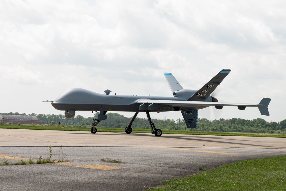 MQ-9 Reaper taxis at Niagara Falls Air Reserve Station