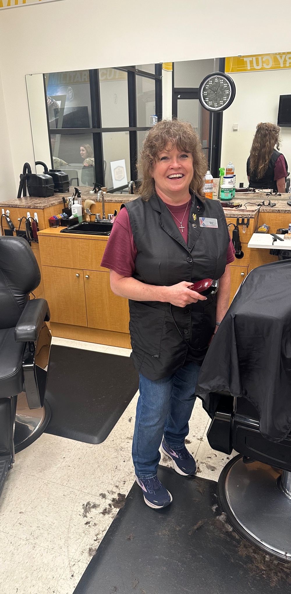Hair artist honors heroes with scissors and smiles