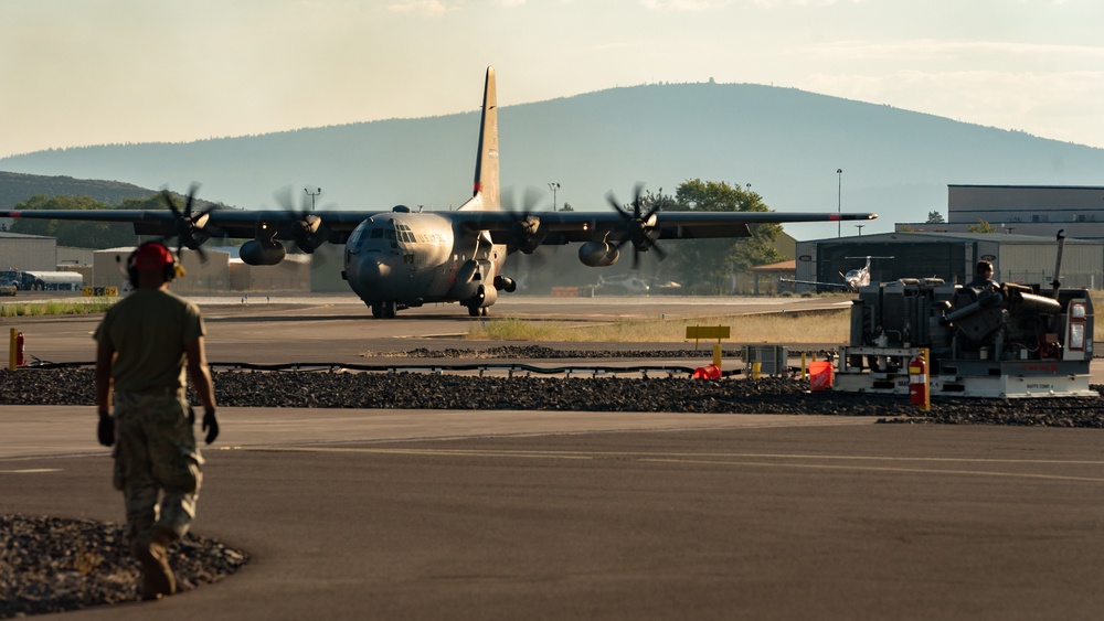 MAFFS personnel join wildfire suppression efforts against Wiley and Jerry Ridge Fires in Northwest United States