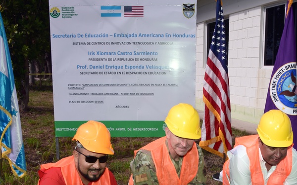 AFSOUTH Commander, Civil Affairs Attend Technology School’s Groundbreaking Ceremony