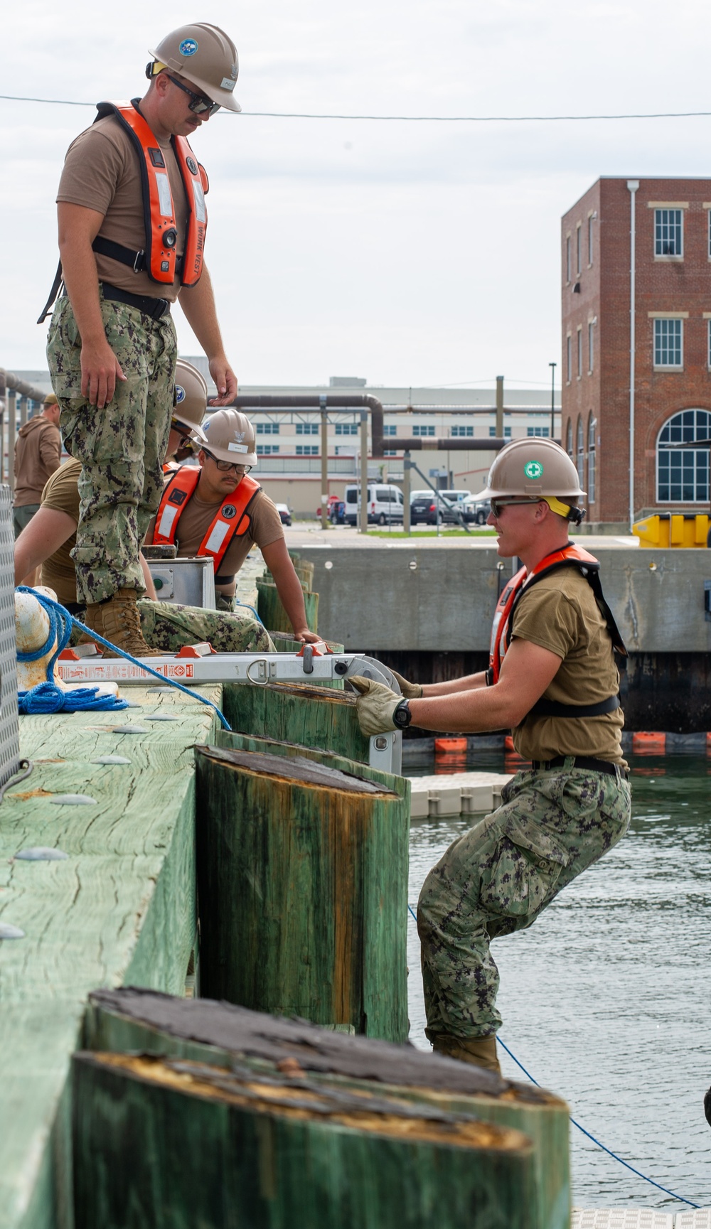 NECC Sailors Train During LSE 2023