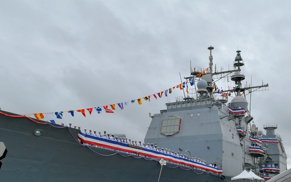 USS Mobile Bay Decommissioning