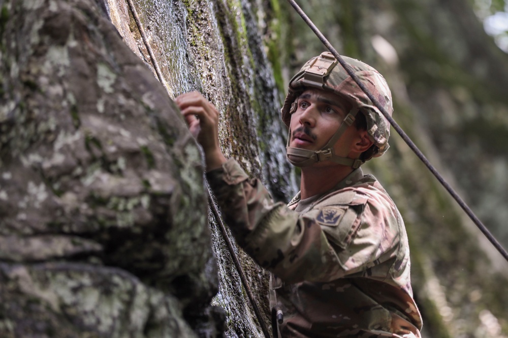 DVIDS - Images - Vermont National Guard's 3-172 Infantry Train in the ...