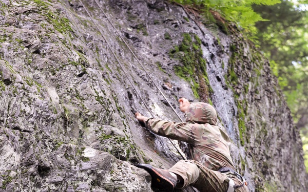 Vermont National Guard's 3-172 Infantry Train in the Green Mountains
