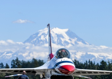 Joint Base Lewis-McChord Airshow and Warrior Expo