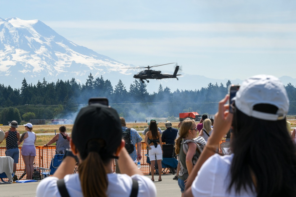 DVIDS Images Joint Base LewisMcChord Airshow and Warrior Expo