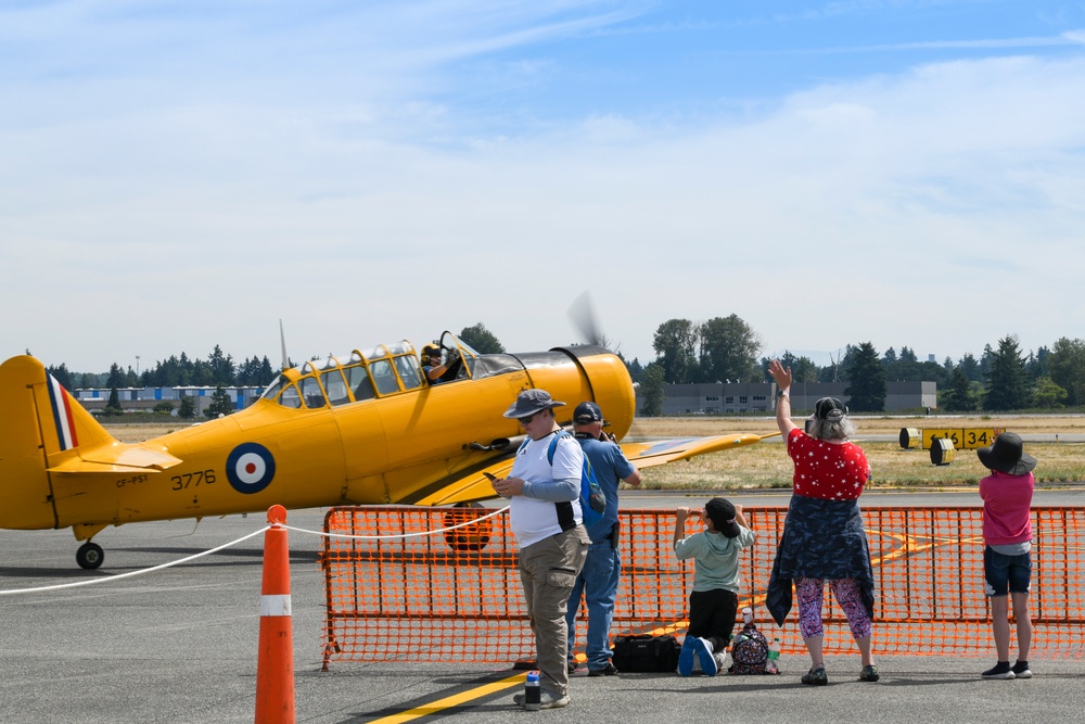 DVIDS Images Joint Base LewisMcChord Airshow and Warrior Expo