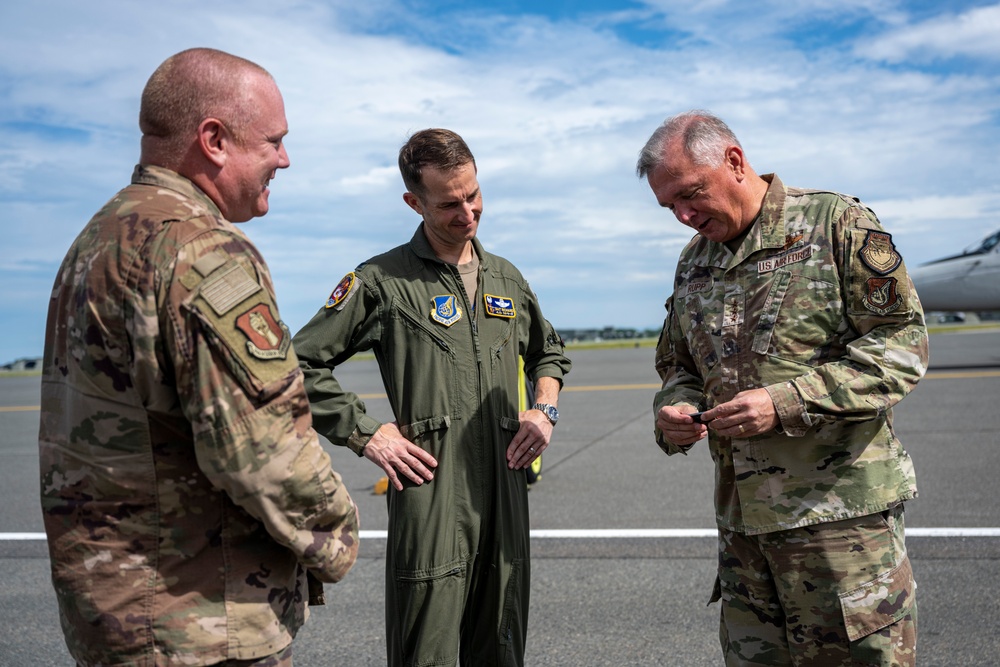 USFJ, 5th Air Force commander visits Misawa Air Base