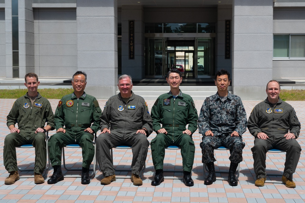 USFJ, 5th Air Force commander visits Misawa Air Base