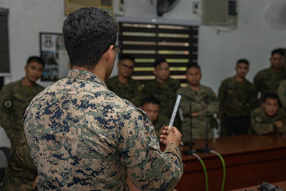 Show and Tell Between Allies