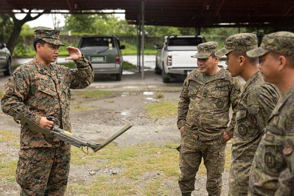 Show and Tell Between Allies