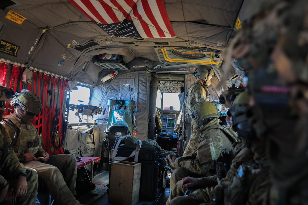 Australian Soldiers conduct air mobile ops in support of Battle Group Eagle's Armoured Battle Run